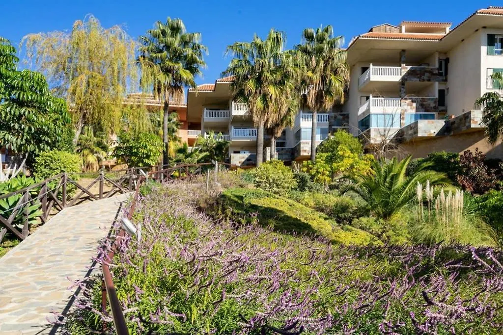 Lovely Seaview Apartment In El Higueron By Costarentals - Ref 106 Benalmadena